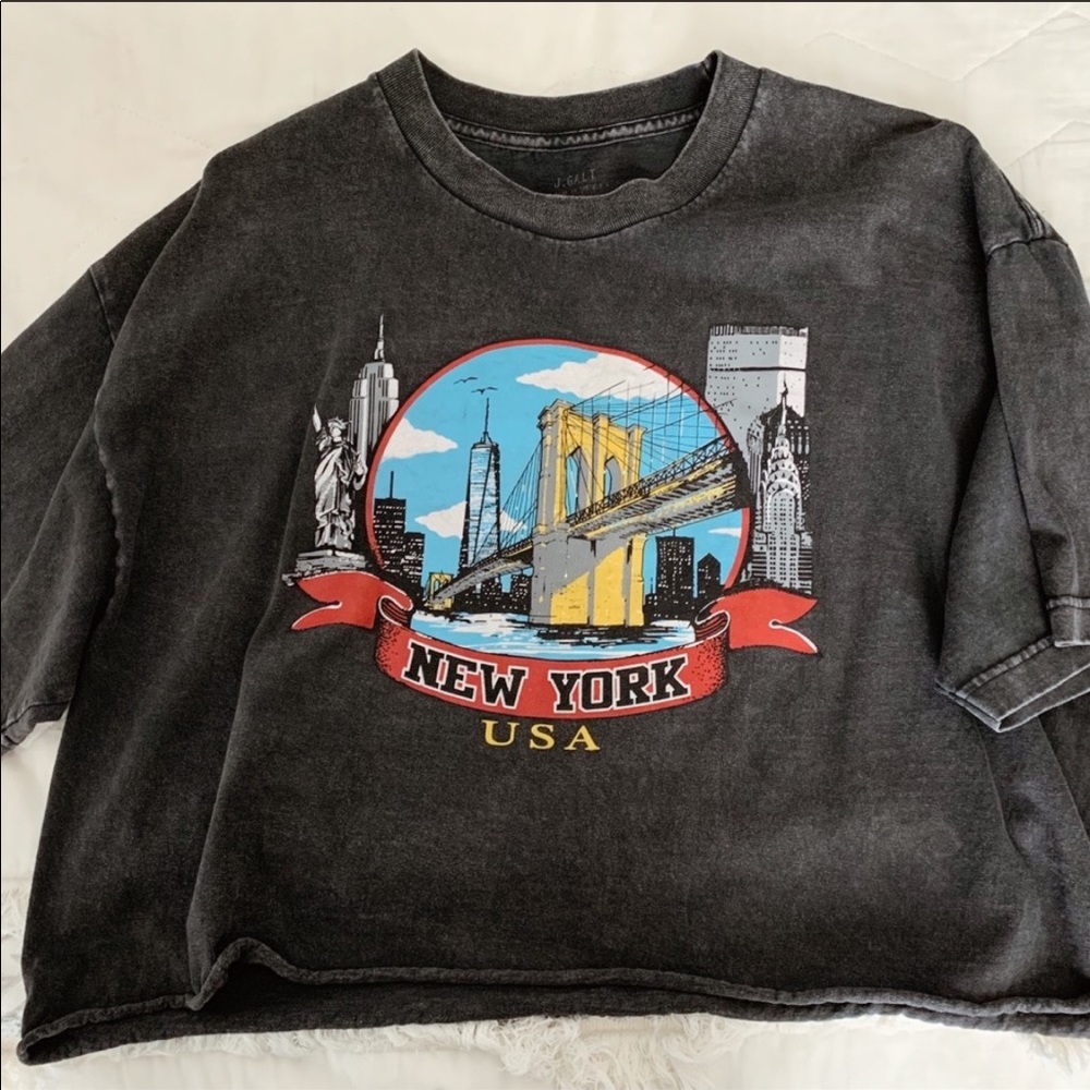 (SOLD ON MERCARI) Brandy Melville New York Top